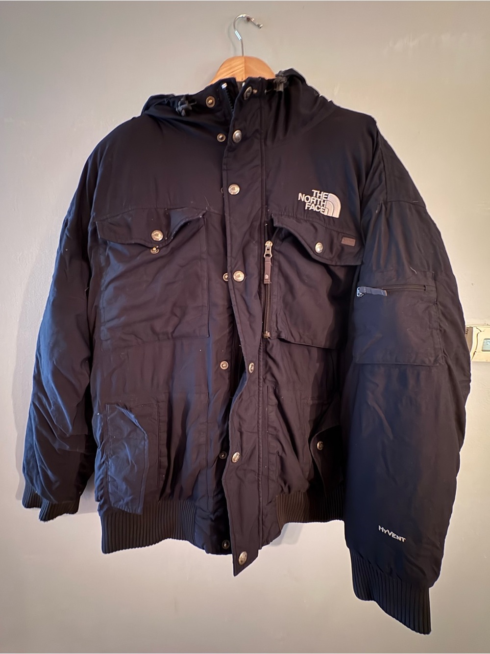 The North Face Men’s Black Hooded Insulated Hyvent Jacket